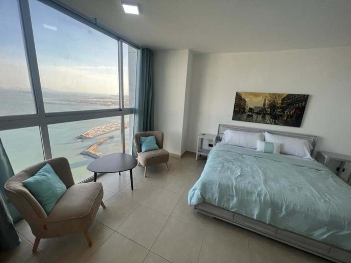 Waters avenida balboa 3 bedrooms