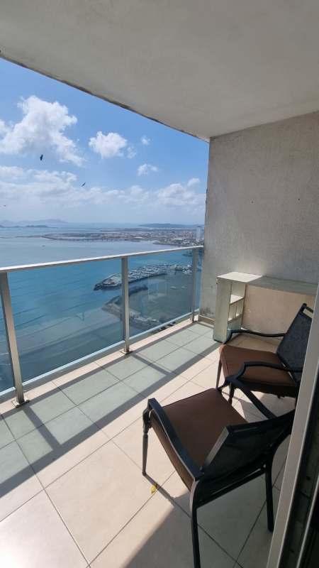 Alquiler de apartamento en Waters on the bay 2 recamaras