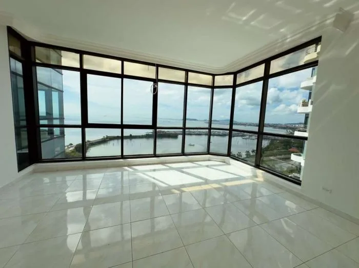 Torres miramar 3 bedrooms for sale — 4