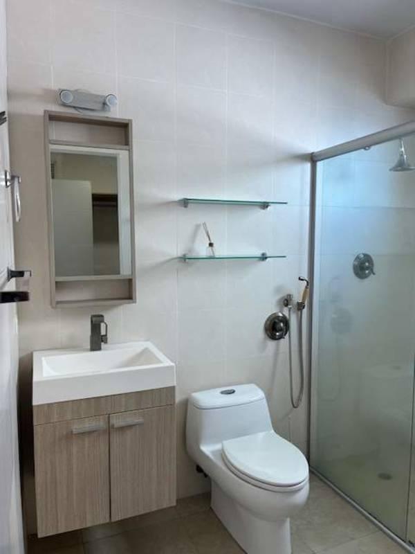 H2o 2 bedroom apartment for rent