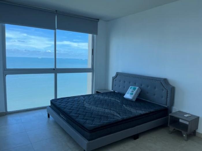 H2o 2 bedroom apartment for rent