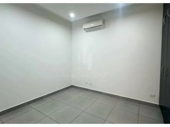 Apartamento en Element tower de 2 habitaciones en alquiler — 2