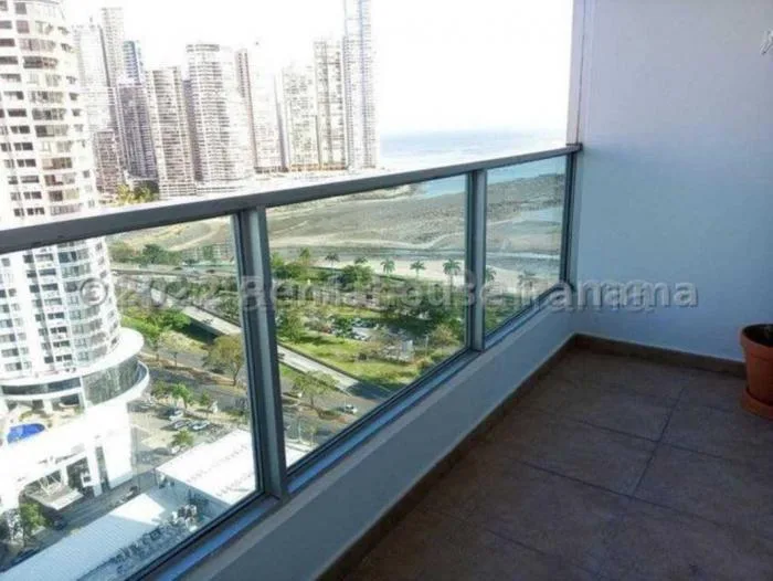 Bayfront tower  Panama amoblado en alquiler