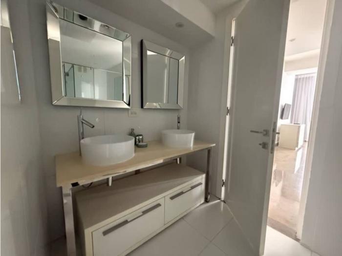 Apartamento en alquiler en Yoo panama de 1 habitacion