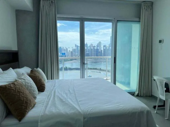 Alquiler de apartamento en Yacht club 3 habitaciones — 2