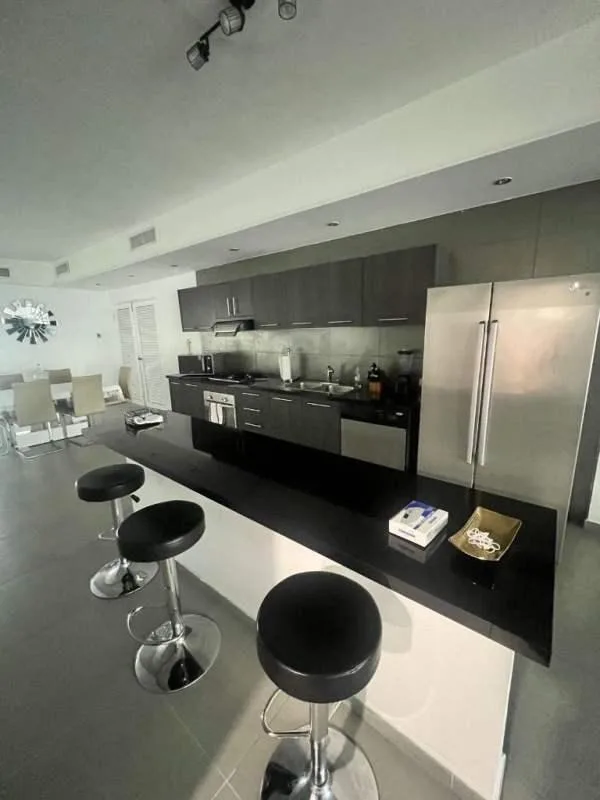 Yacht club avenida balboa 3 habitaciones — 2
