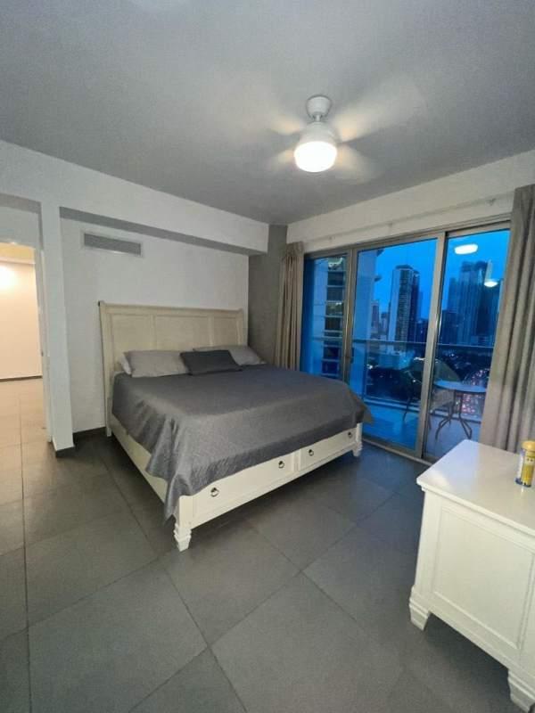 Yacht club avenida balboa 3 habitaciones