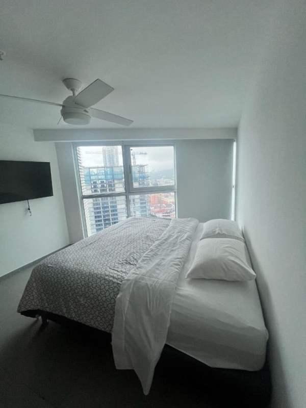 Yacht club avenida balboa 3 habitaciones