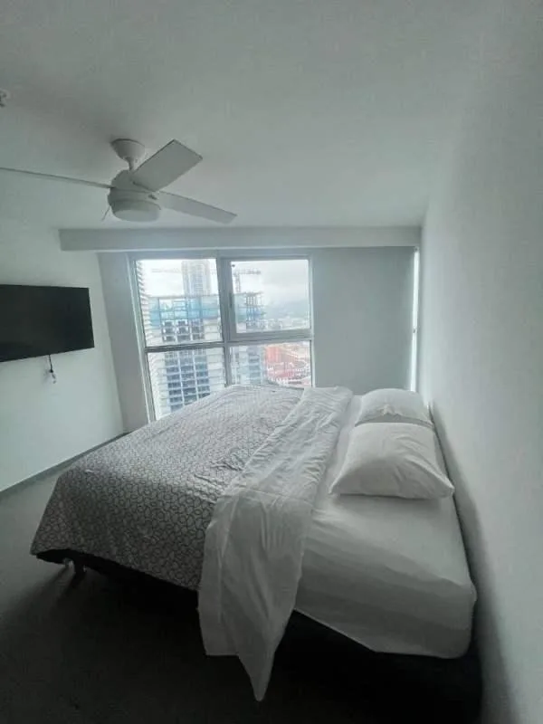 Yacht club avenida balboa 3 habitaciones — 4