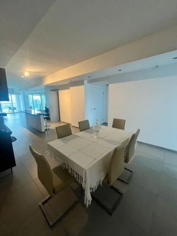 Yacht club avenida balboa 3 habitaciones — 5