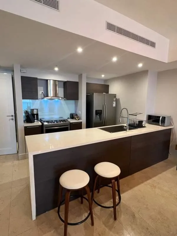 Apartamento en Yoo Avenida Balboa en alquiler — 2