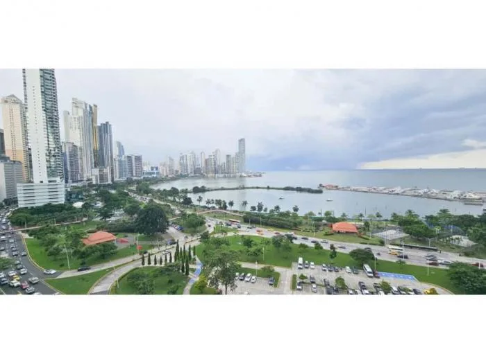 Apartamento en venta en White tower de 2 recamaras — 5