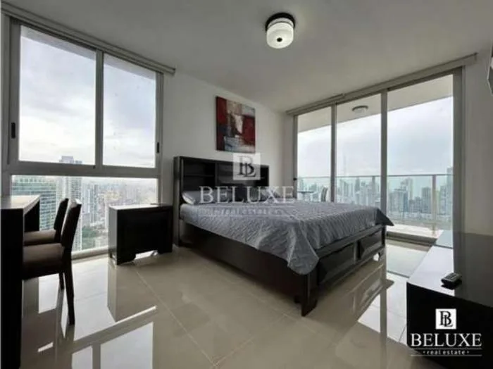 White Avenida Balboa 3 habitaciones — 2