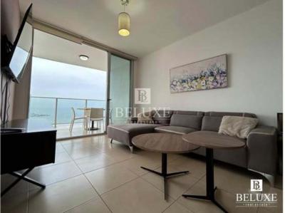 3-bedroom apartment in white for rent. apartment in white balboa avenue for rent