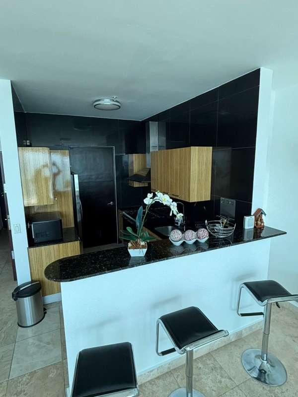 Apartamento en sky avenida balboa en venta