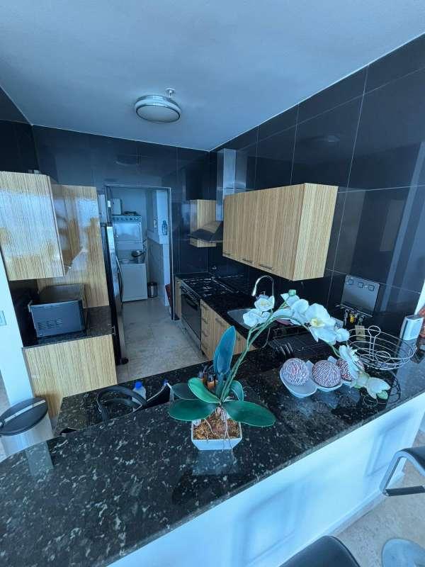 Apartamento en sky avenida balboa en venta
