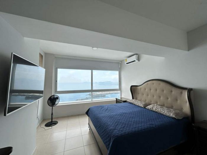 Vista marina Balboa Avenue 1 bedroom