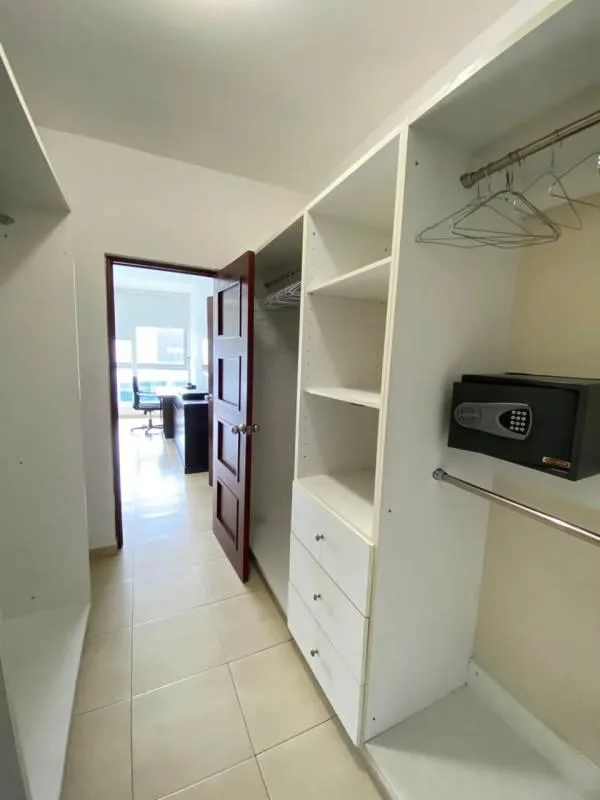 Grand bay tower cinta costera 1 habitacion — 5