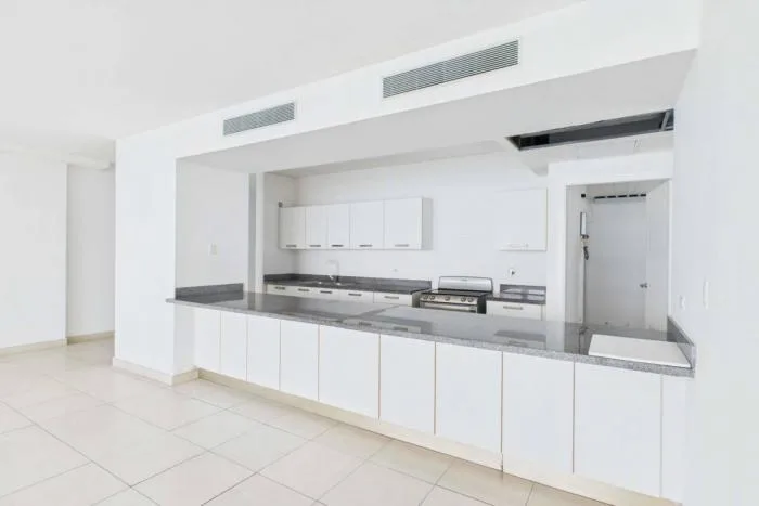 Apartamento en venta en waters on the bay de 3 habitaciones