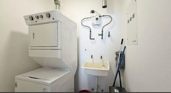 White 2 habitaciones en alquiler — 3