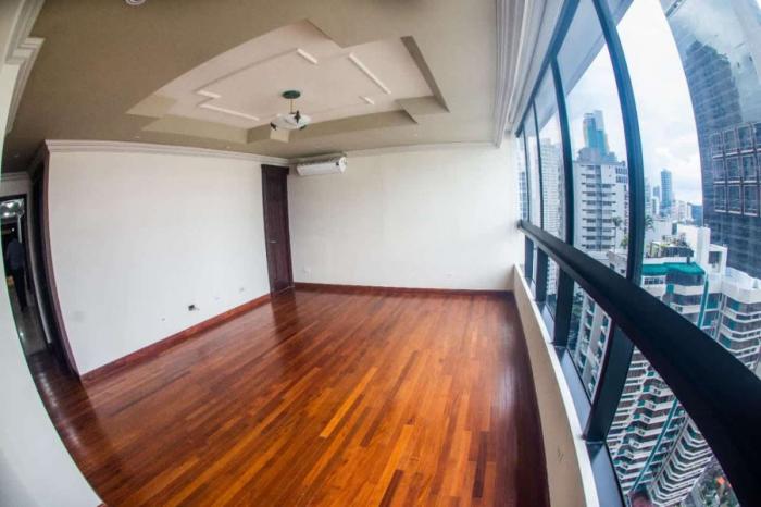 Condesa princesa Avenida Balboa 3 recamaras