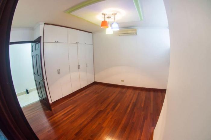 Condesa princesa Avenida Balboa 3 recamaras