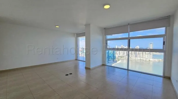 Apartamento en white avenida balboa en alquiler — 3