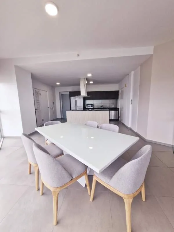 Alquiler de apartamento en Yacht club 2 habitaciones — 4