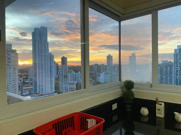 Apartamento en Vista marina Avenida Balboa en alquiler — 2