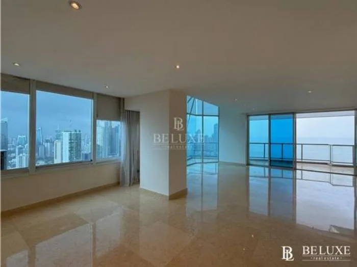 Apartamento en Sky Avenida Balboa en alquiler — 3