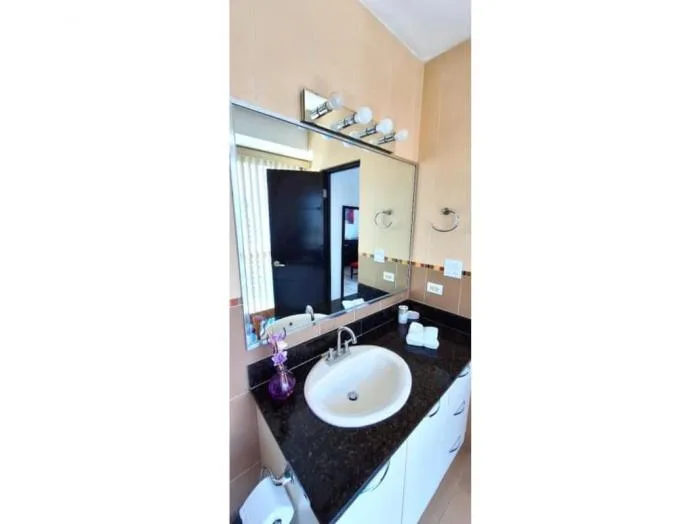 Apartamento en Bayfront de 2 recamaras en alquiler — 3