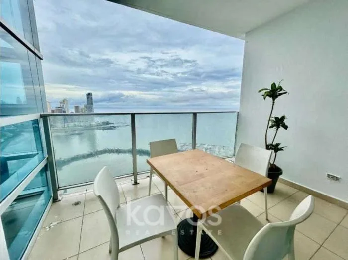 Apartamento en White de 3 recamaras en alquiler — 2