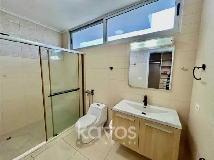 Apartamento en White de 3 recamaras en alquiler — 3