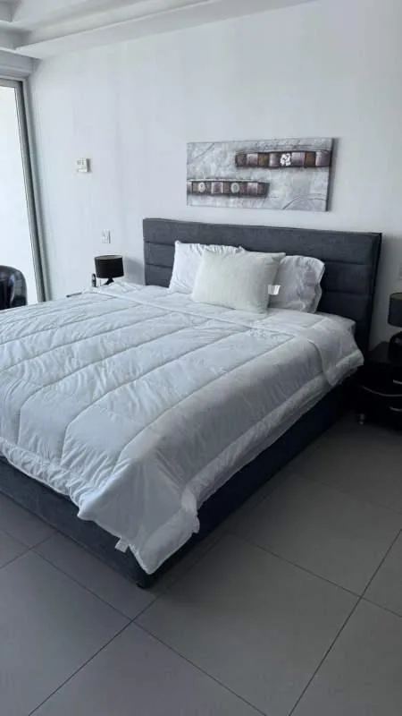 Alquiler de apartamento en Yacht club tower 3 habitaciones — 4