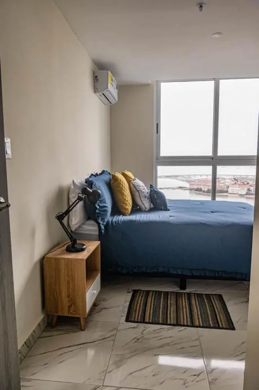The sands Avenida Balboa 1 habitacion — 2