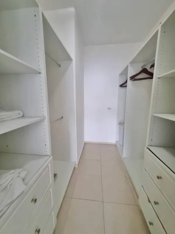 Vista marina Avenida Balboa Panama en alquiler — 4