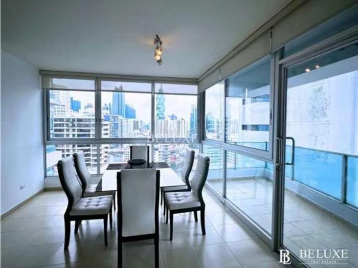 Alquiler de apartamento en Grand bay 1 habitacion — 2