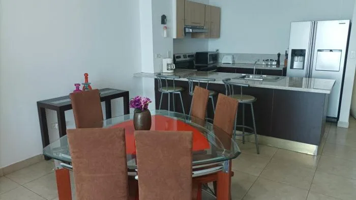 Apartment for rent in h2o on the ocean Balboa Avenue — 2