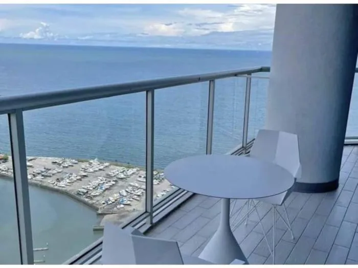 Bayfront tower Avenida Balboa 1 recamara — 2