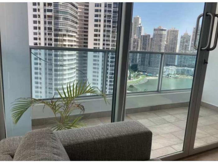 Bayfront tower Avenida Balboa 1 recamara