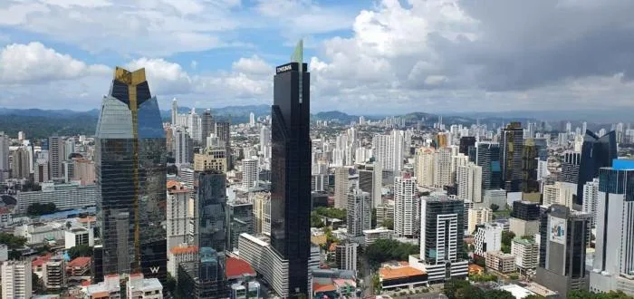 Apartamento en Waters Avenida Balboa en alquiler — 2