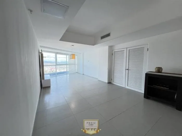 Apartamento en Yacht club tower Avenida Balboa en alquiler — 2