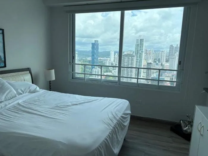 Apartamento en alquiler en Vista marina de 2 habitaciones — 2