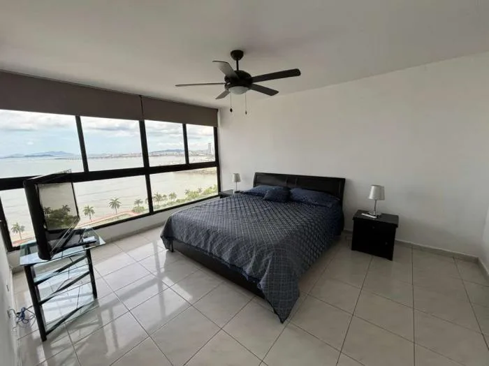 Coral reef Avenida Balboa Panama en alquiler — 2