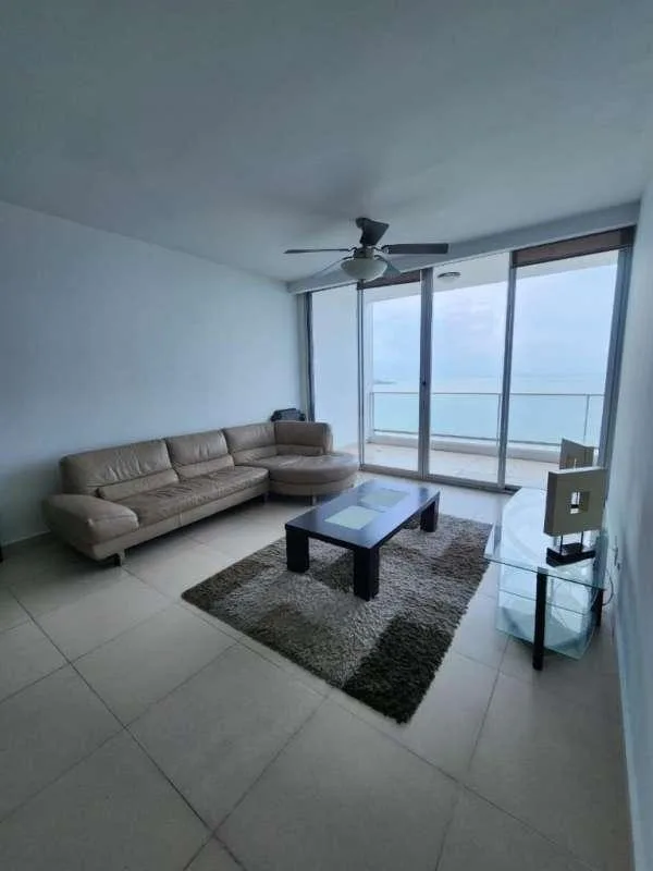 Apartamento en alquiler en Destiny de 2 habitaciones — 4
