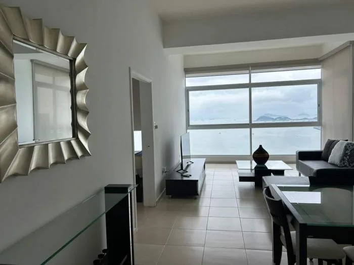 Vista marina Avenida Balboa Panama en alquiler — 2