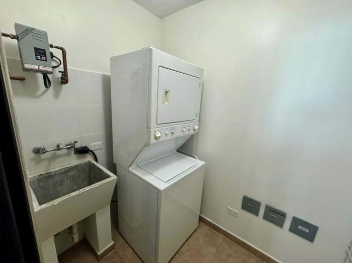 Bayfront tower  Panama amoblado en venta