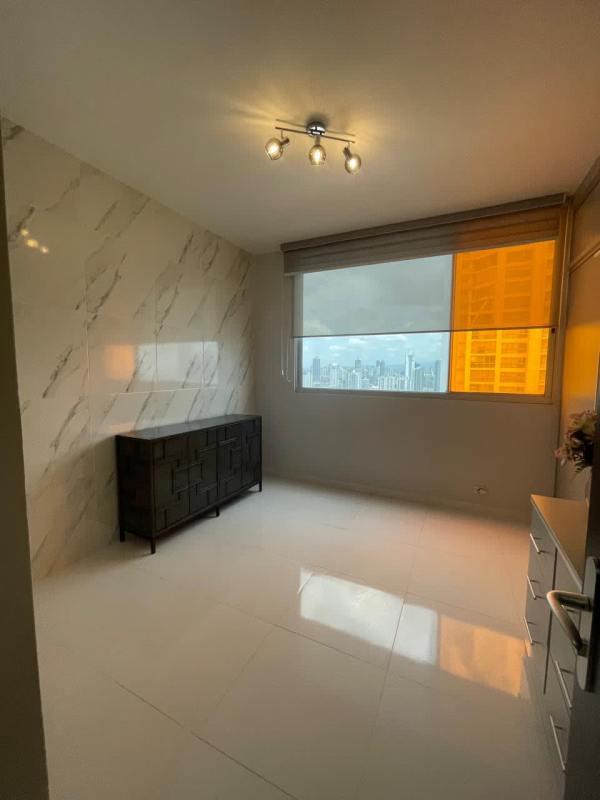 Apartamento en Element Avenida Balboa en venta