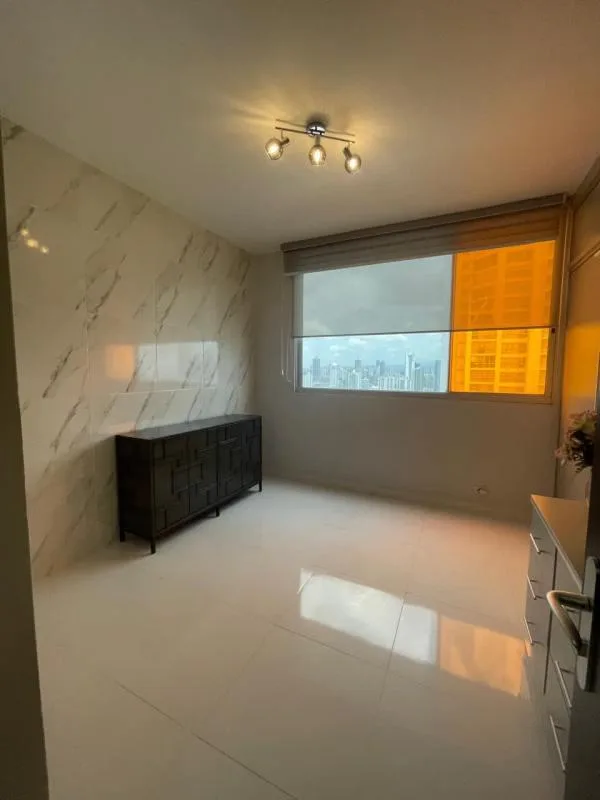 Apartamento en Element Avenida Balboa en venta — 3