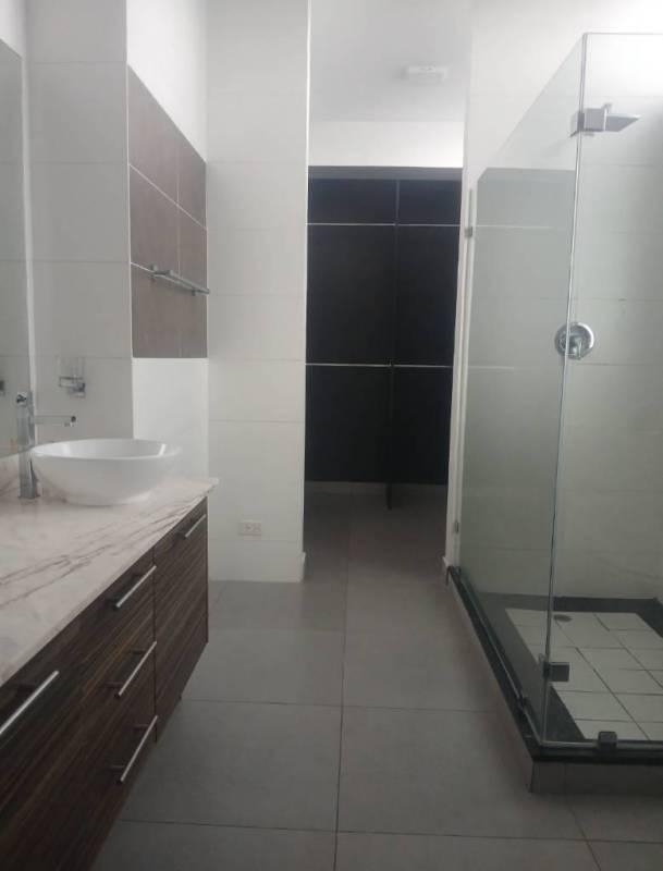 Apartamento en Element tower Avenida Balboa en venta